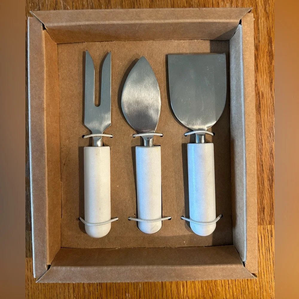 Crate&Barrel Marble Cheese Knives Set